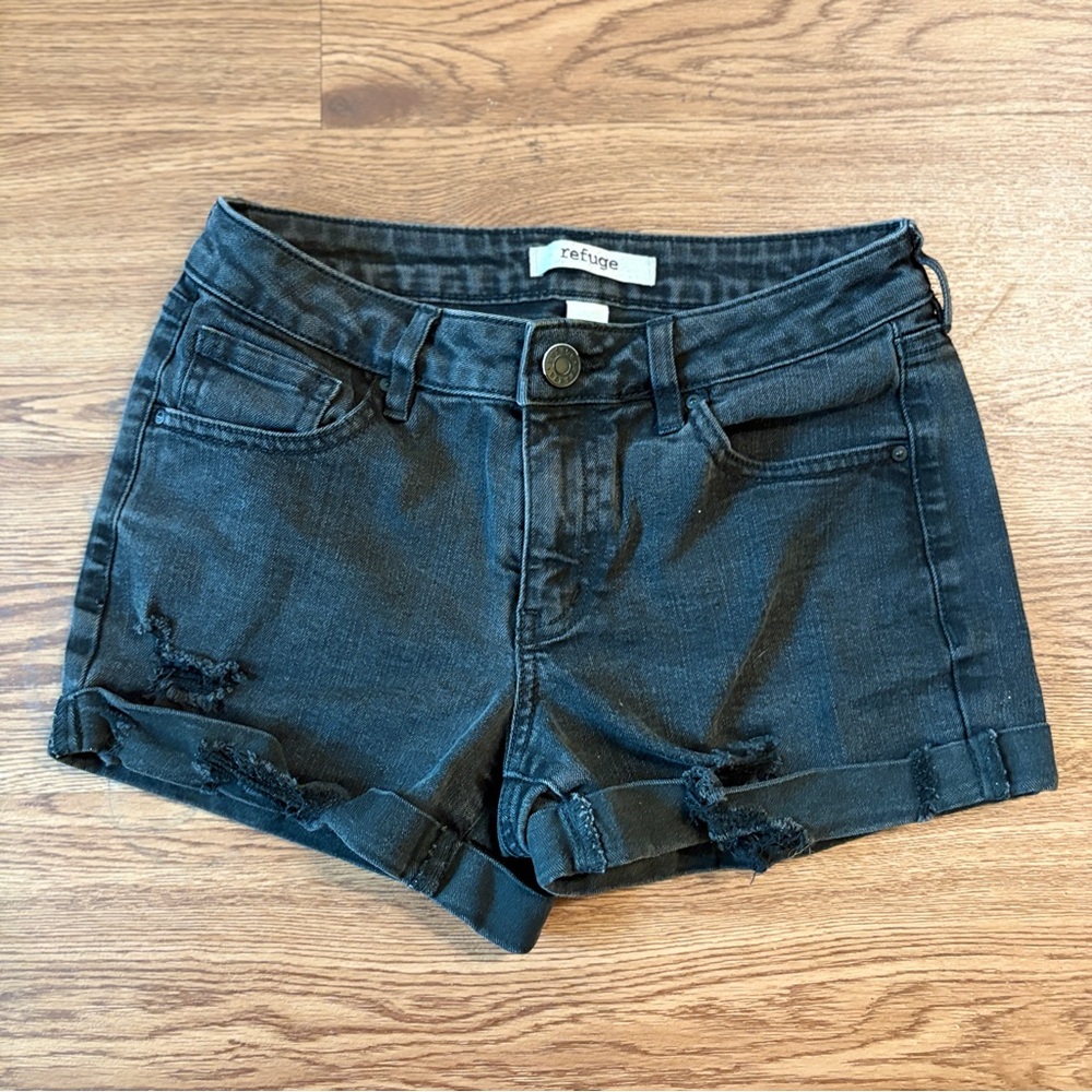 Refuge Black Jean Shorts Cut-Off Style